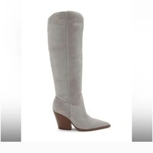 Vince Camuto Oyenneda